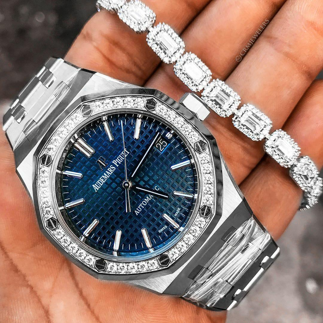 AUDEMARS PIGUET ROYAL OAK ICED BEZEL Watch - Image 2