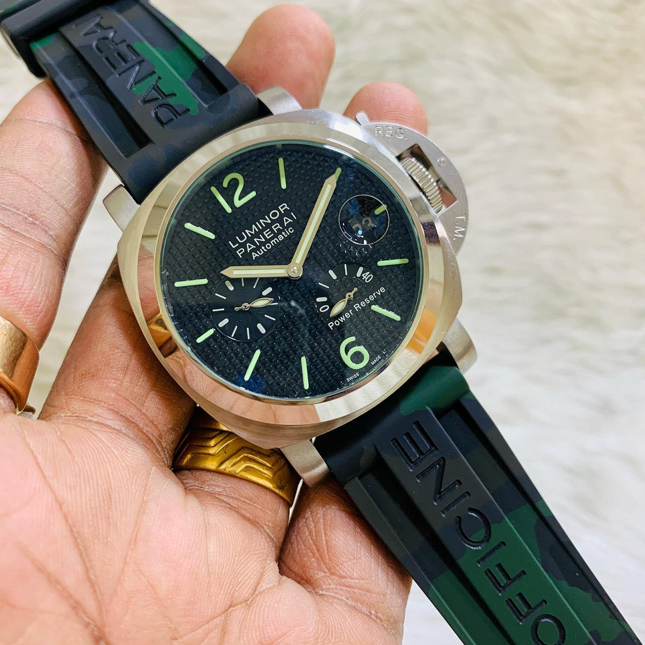 Luminor Panerai Automatic Power reserve Watch - Image 3